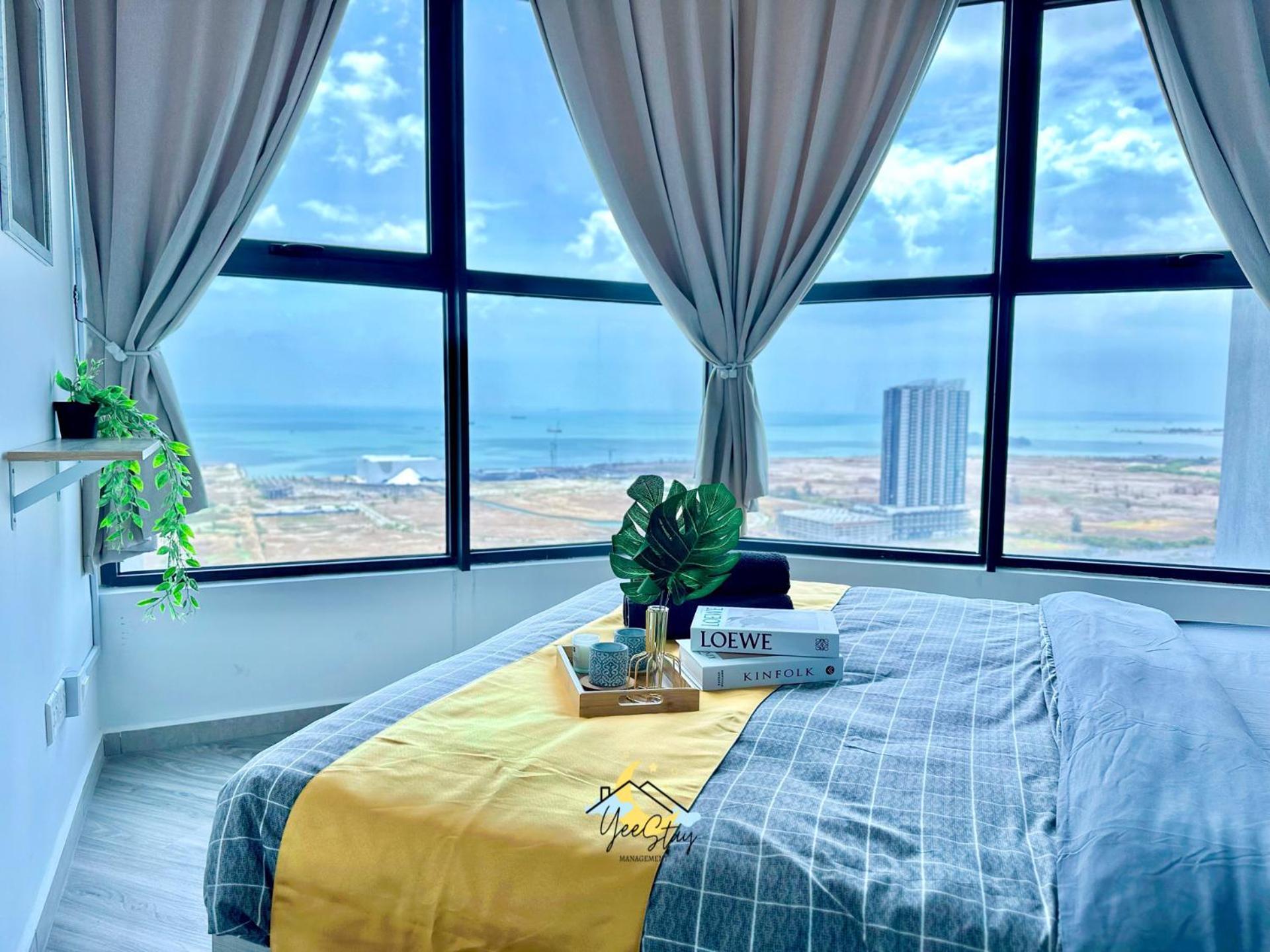 Atlantis 8-12pax/netflix/video Game/5min To Jonker Pangsapuri