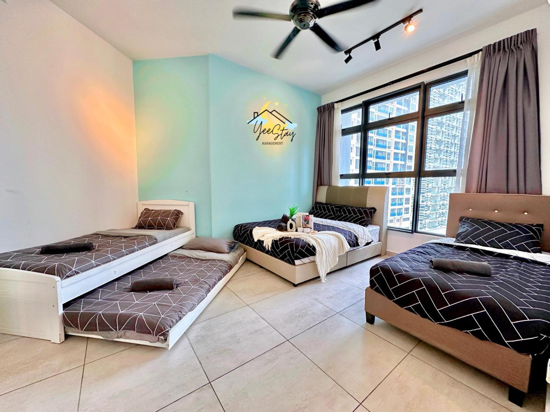 Atlantis 8-12pax/netflix/video Game/5min To Jonker Malacca