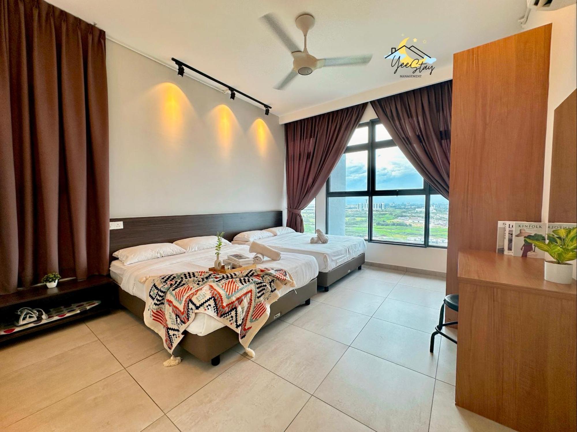 Atlantis 8-12pax/netflix/video Game/5min To Jonker * Malacca