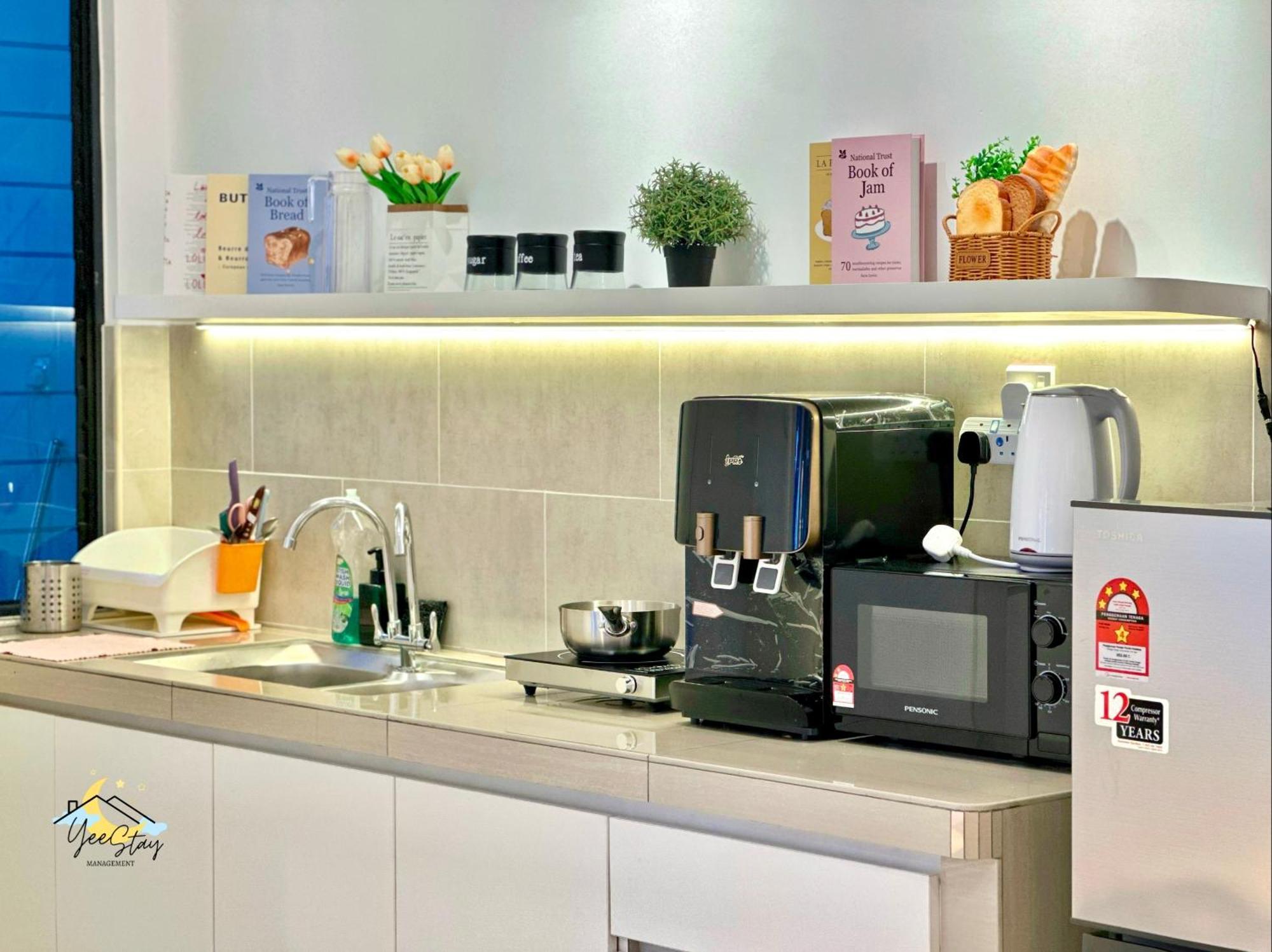 Pangsapuri Atlantis 8-12pax/netflix/video Game/5min To Jonker